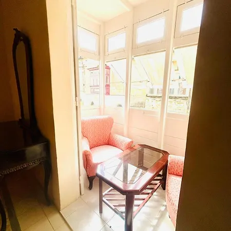 Pensjonat Traditional House 5 Min Walk To The